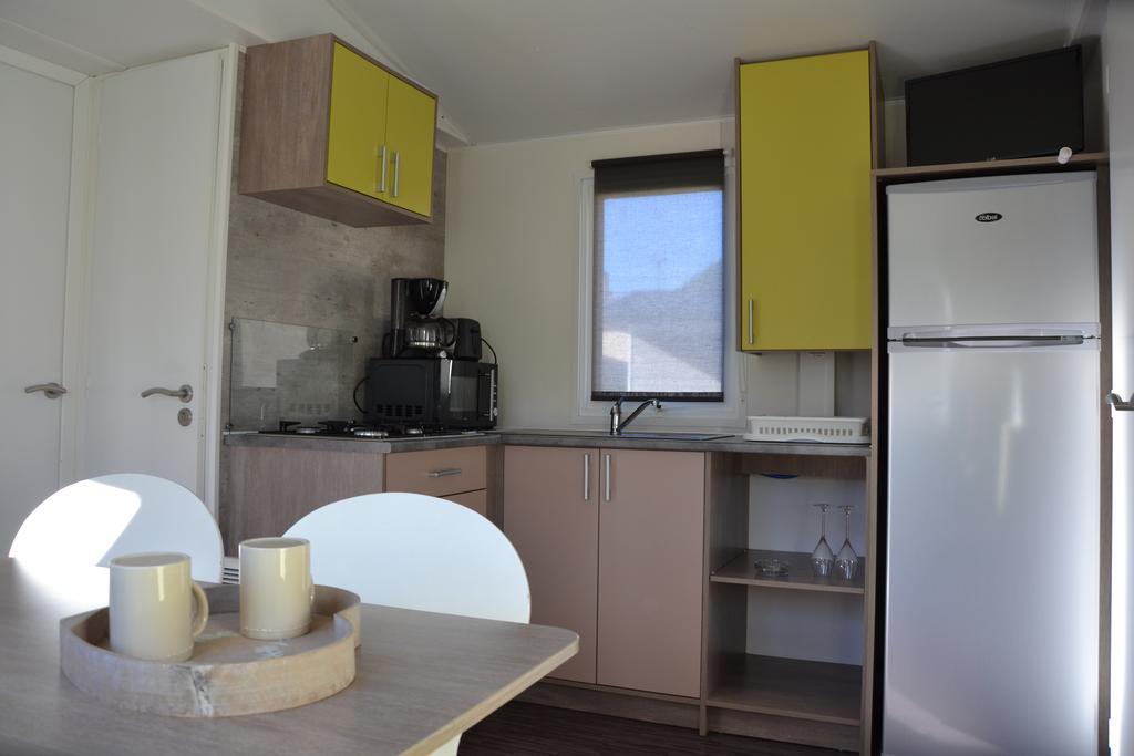 Camping La Mare Aux Fees Roquefeuil Exterior foto
