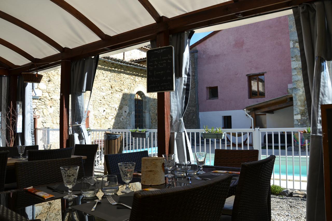 Camping La Mare Aux Fees Roquefeuil Exterior foto