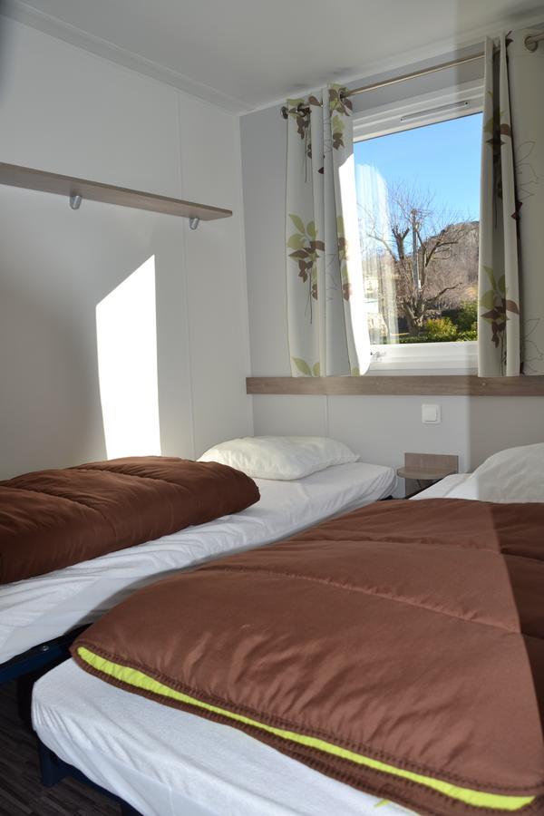 Camping La Mare Aux Fees Roquefeuil Exterior foto